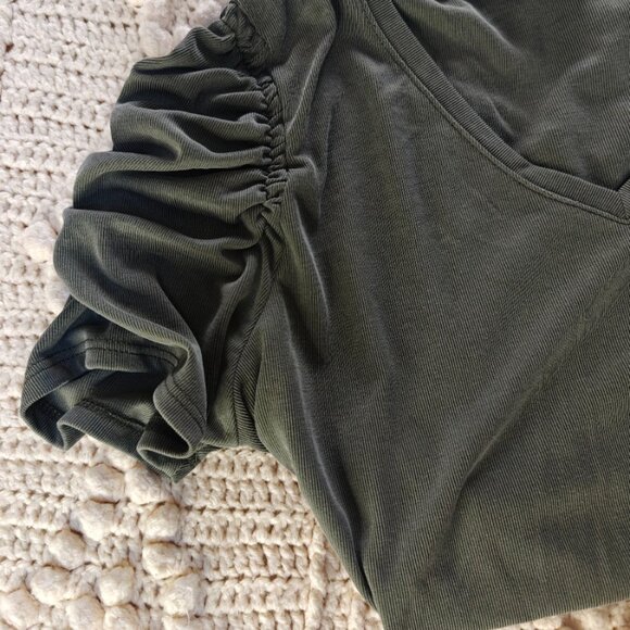 Green Envelope Los Angeles Womens XL V Neck Top Ruched Sleeve Casual Blouse - Picture 3 of 4